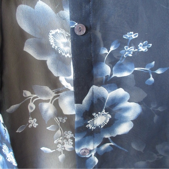 sheer floral dark navy blue short sleeve button up/ cover🌟 - Picture 7 of 10